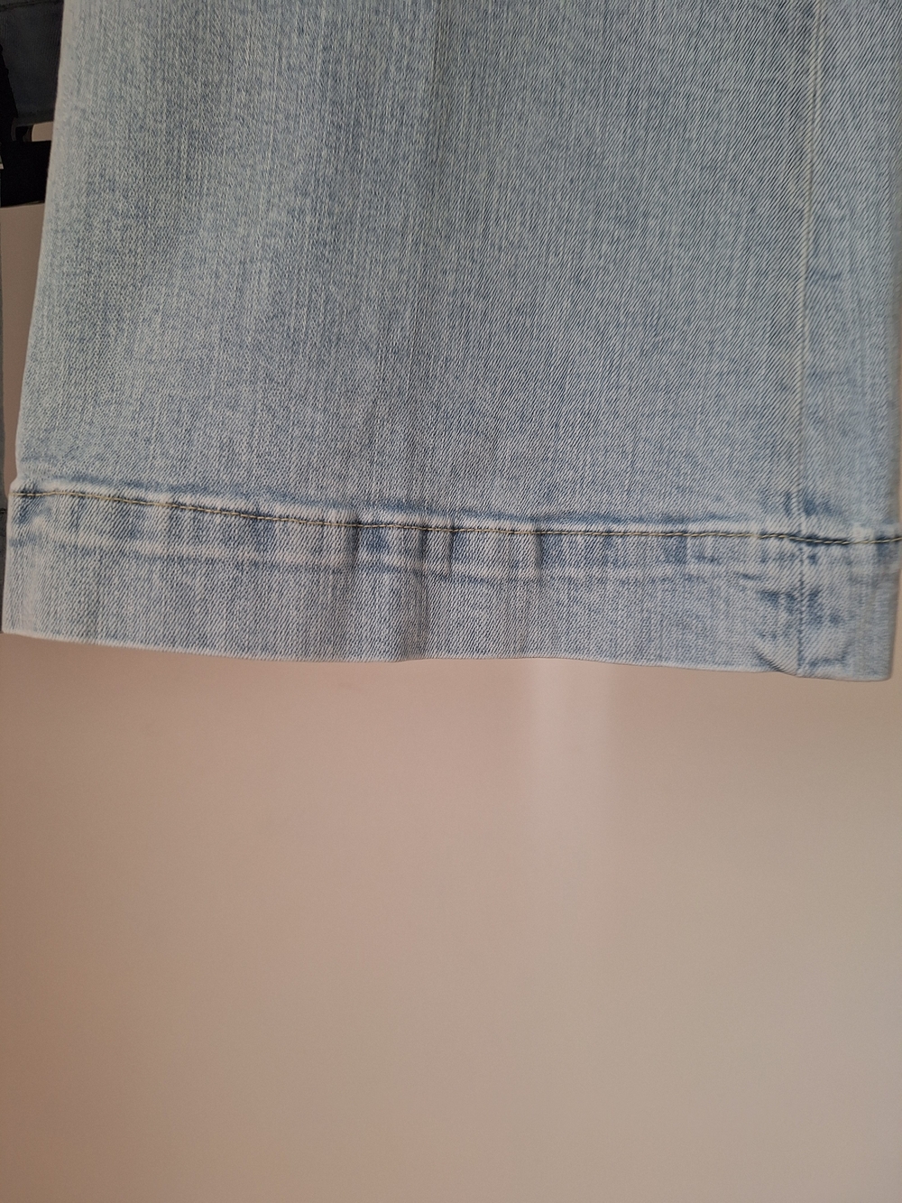 Spanx Lycra Fitsense Flare Jeans Turner Wash - Women Size 14 - Picture 11 of 11